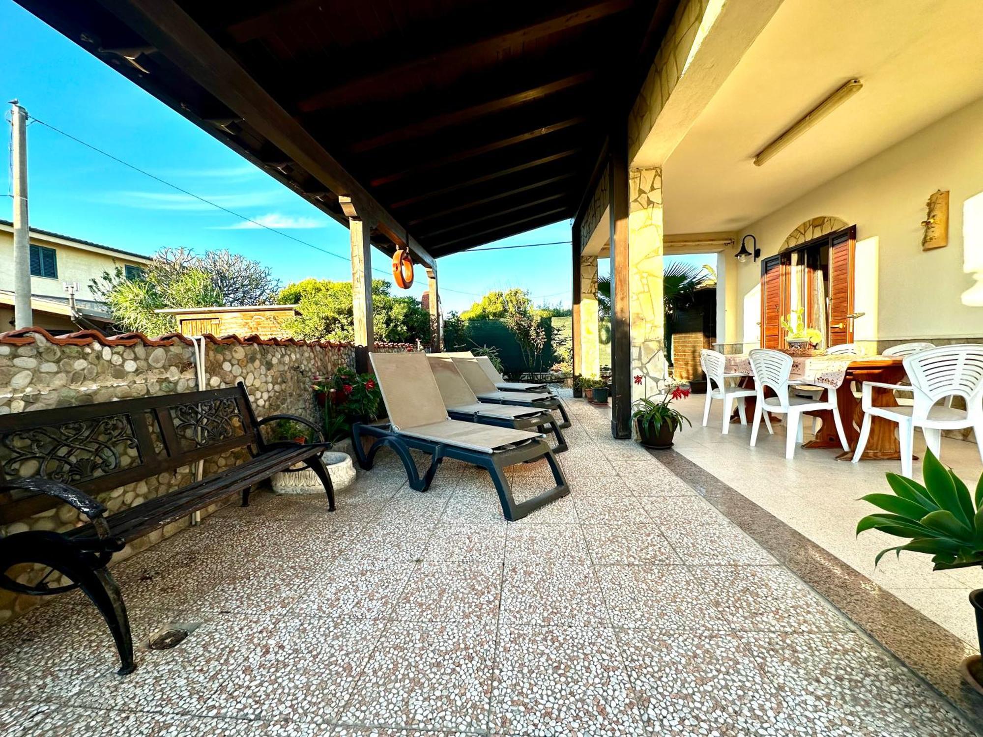 Casa del Sole Campofelice Di Roccella Exterior foto